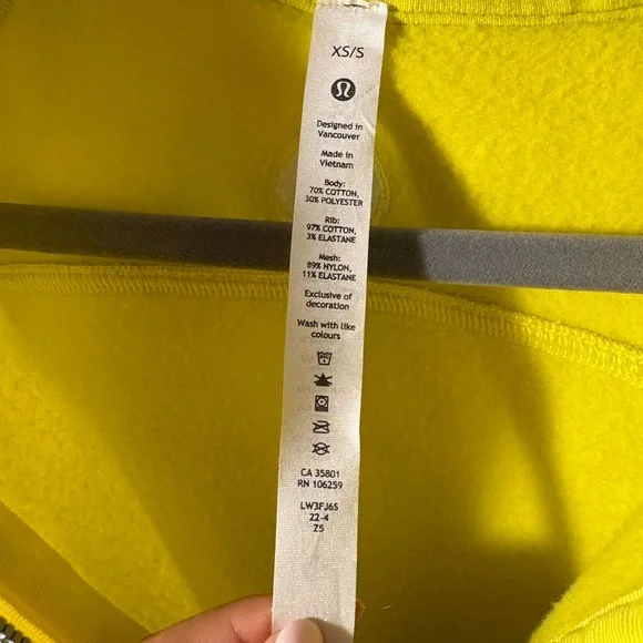 Lululemon Scuba Oversized Funnel Neck 1/2 zip - Picture 6 of 6